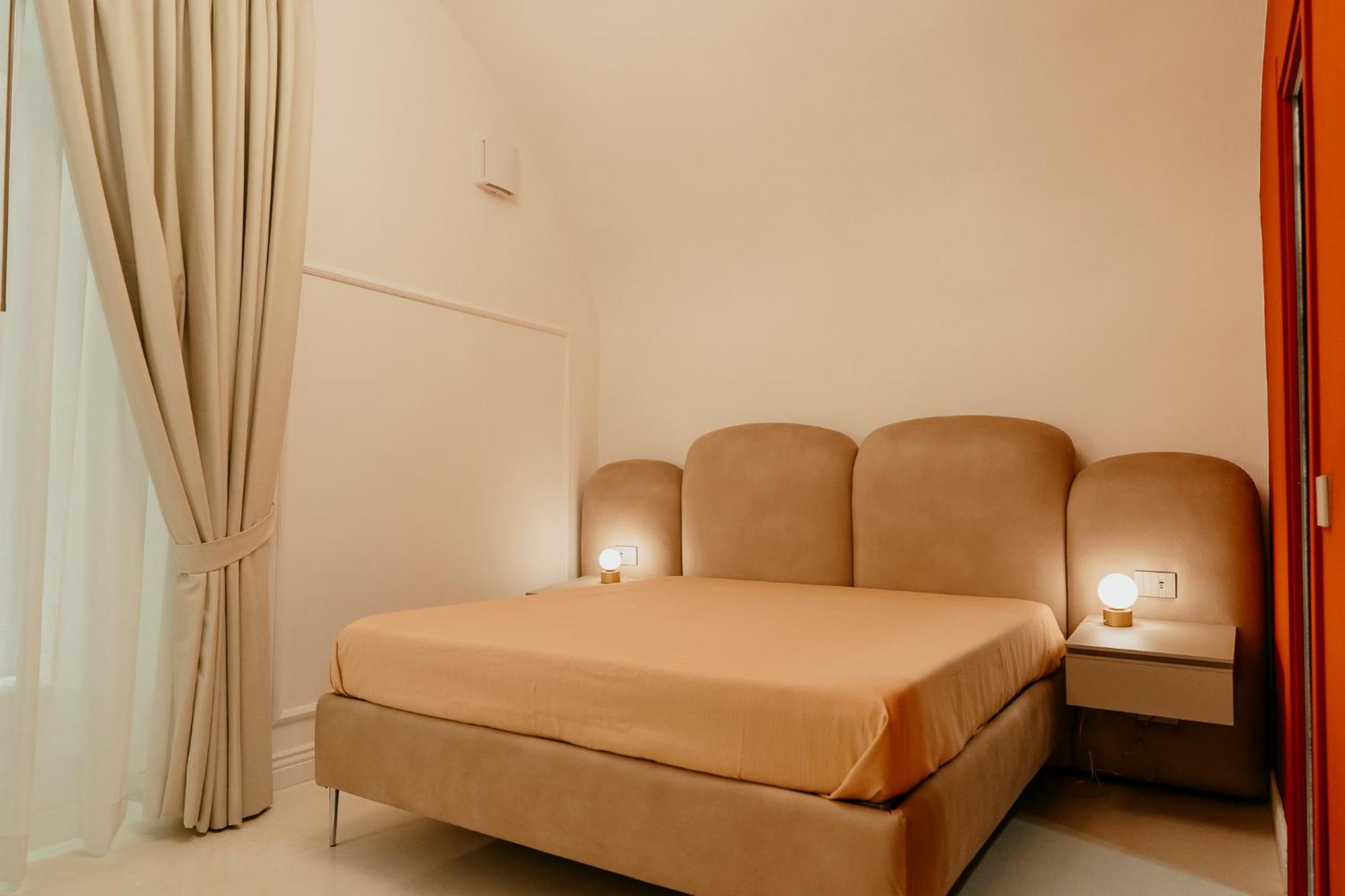 Luxury Apartment-Quartieri Spagn By Alux38 Napoli Eksteriør billede