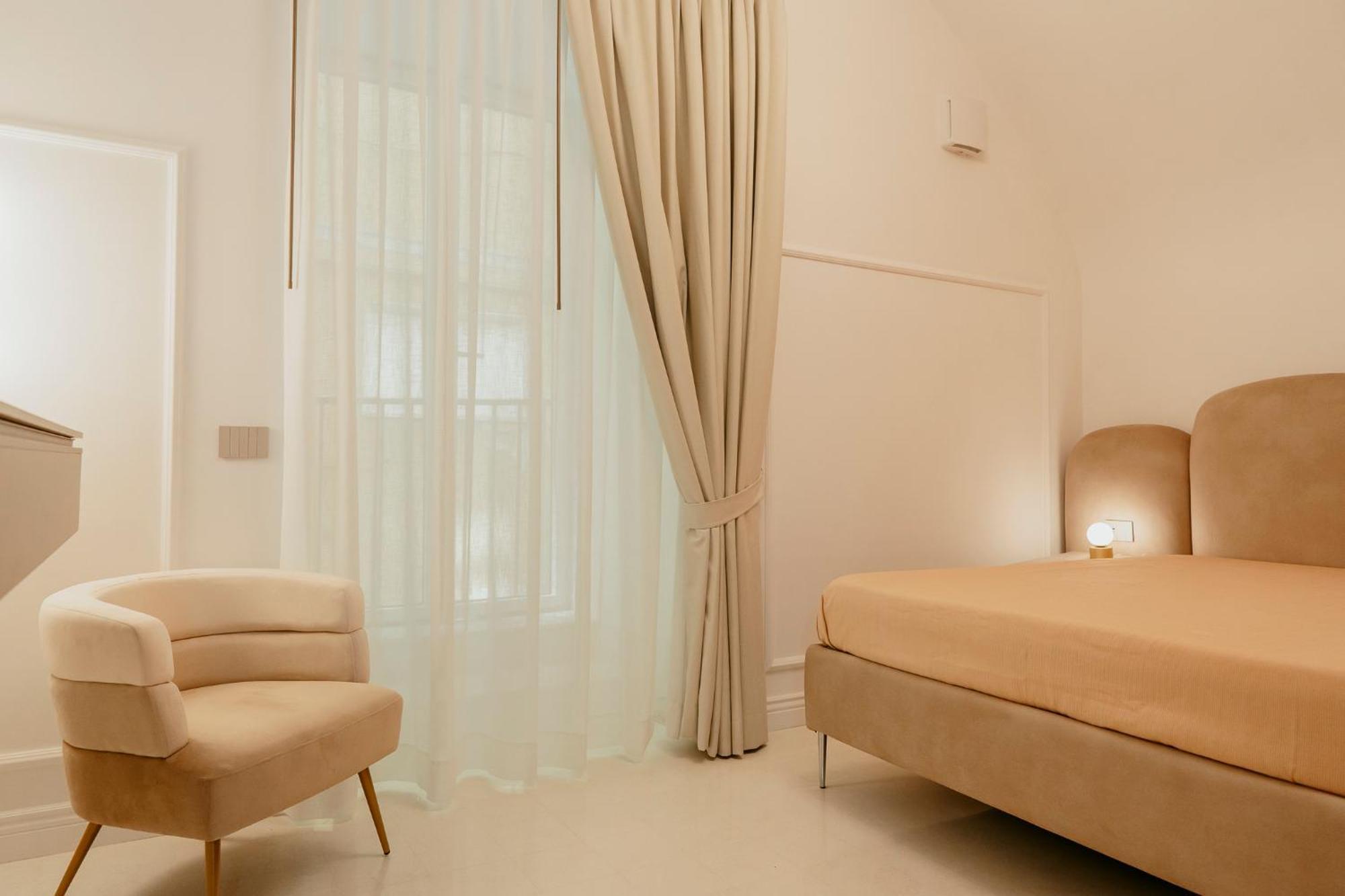 Luxury Apartment-Quartieri Spagn By Alux38 Napoli Eksteriør billede