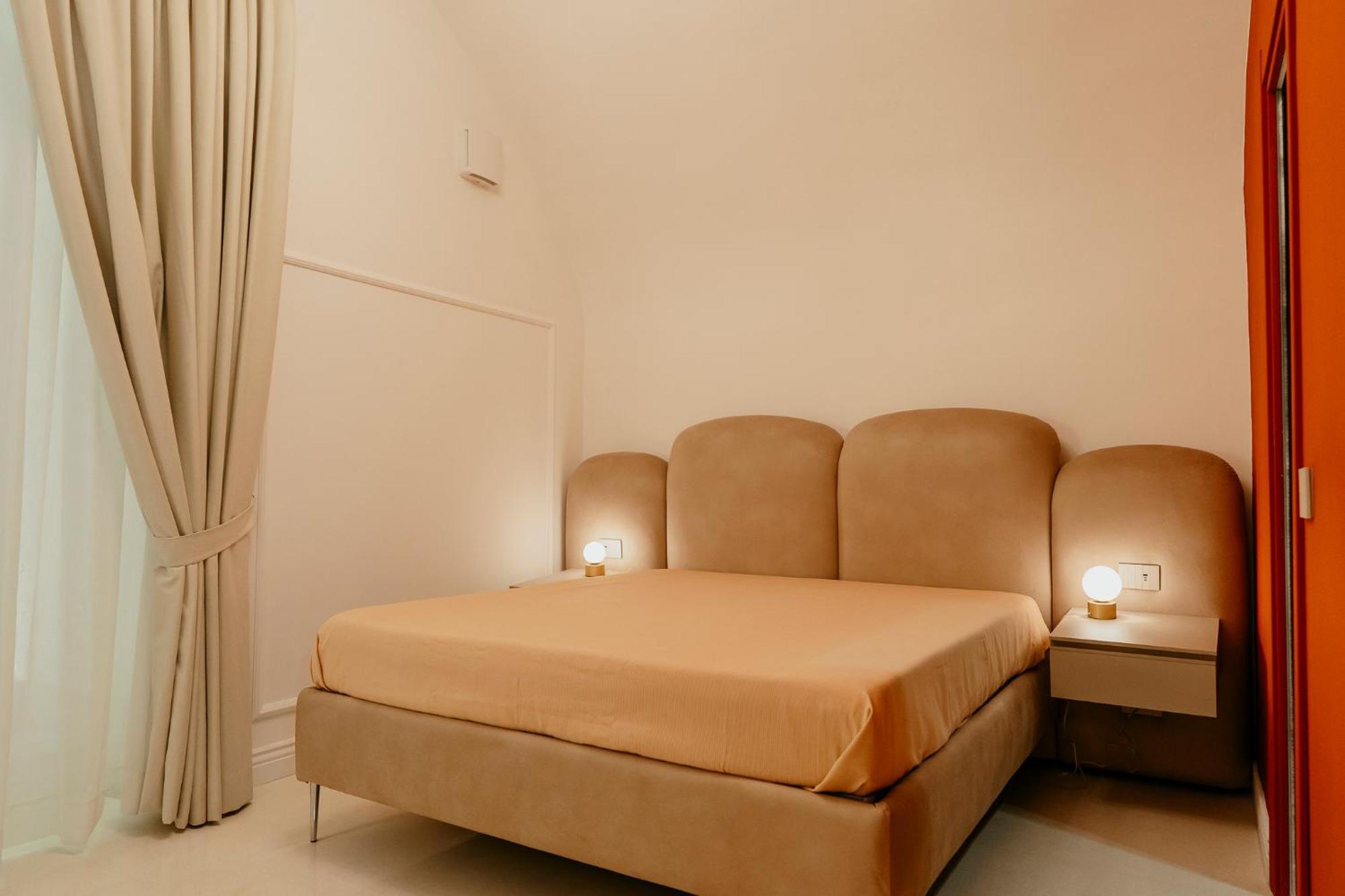 Luxury Apartment-Quartieri Spagn By Alux38 Napoli Eksteriør billede
