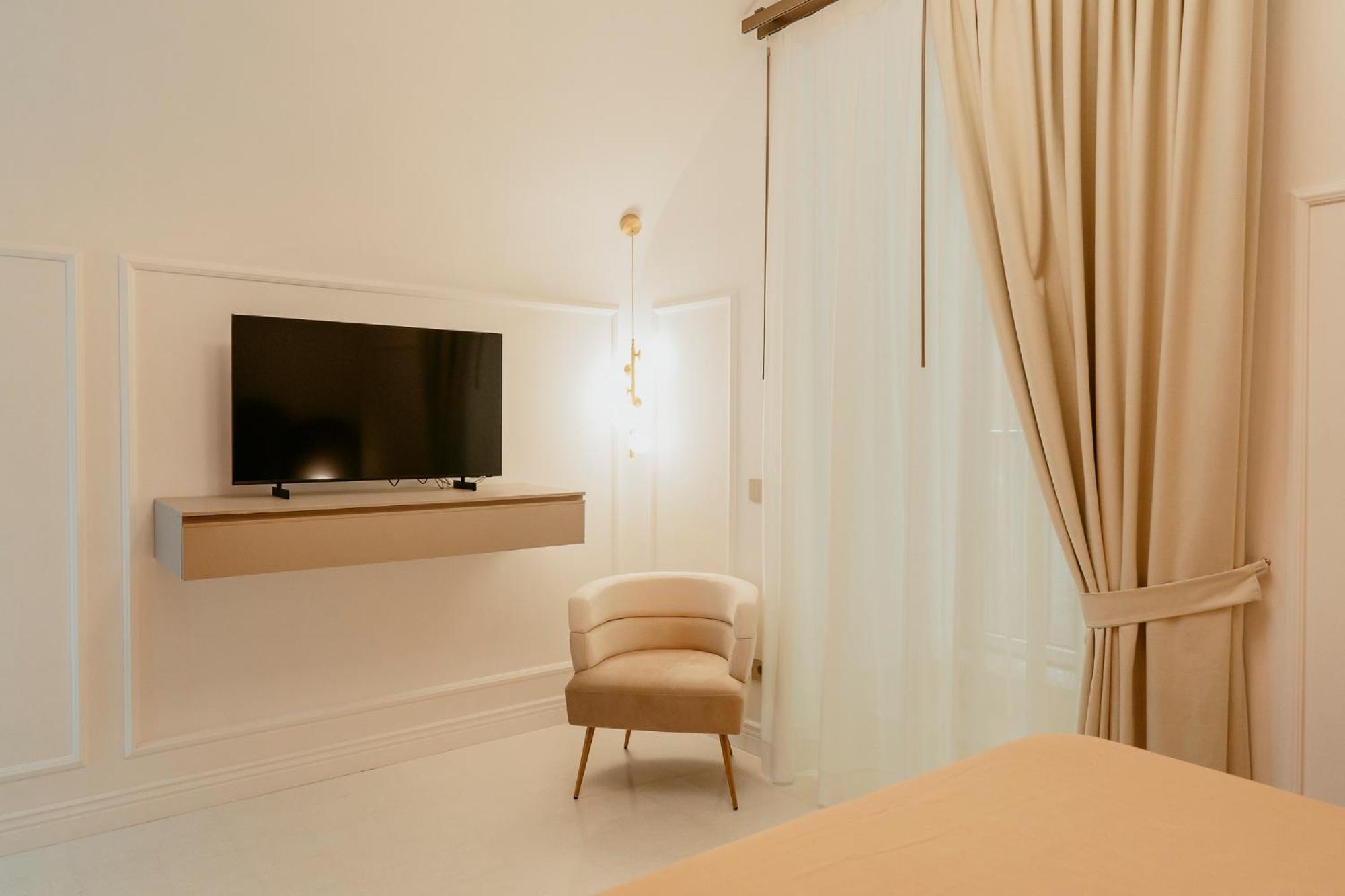 Luxury Apartment-Quartieri Spagn By Alux38 Napoli Eksteriør billede